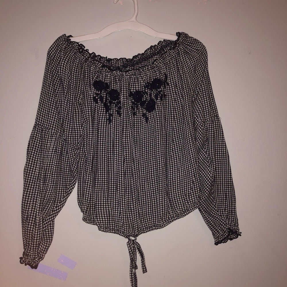 Hollister checkered off the shoulder top!
